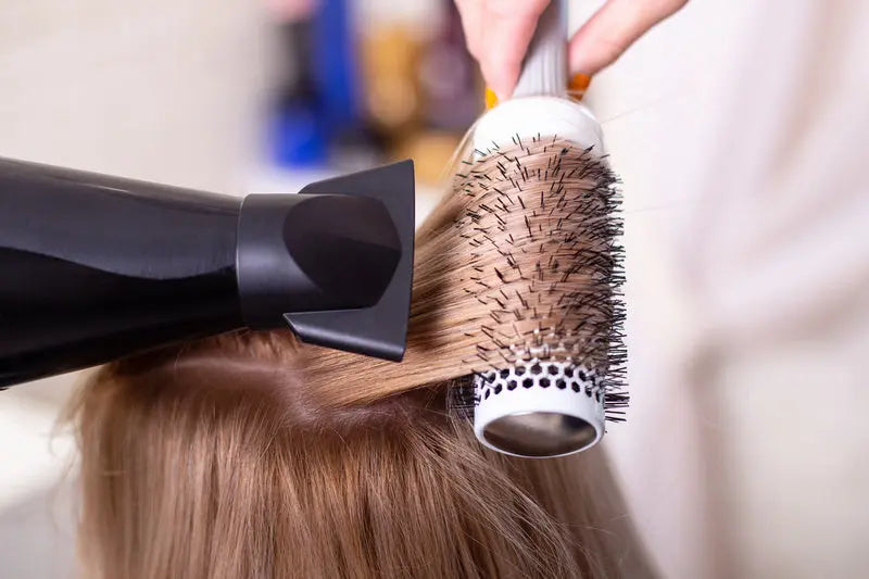 HOW-TO-BUY-THE-RIGHT-HAIR-DRYER Overcare